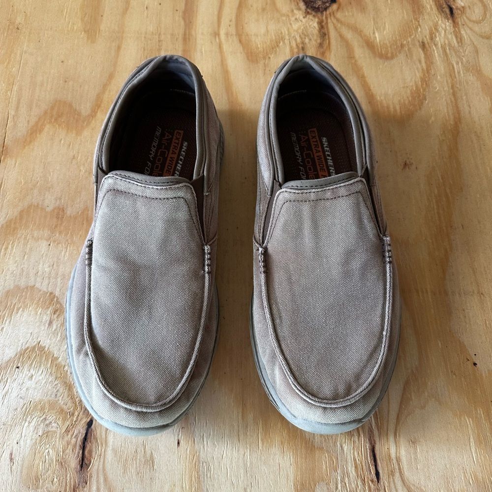 Skechers Mens Brown Wide Fit Slip On Loafers 10